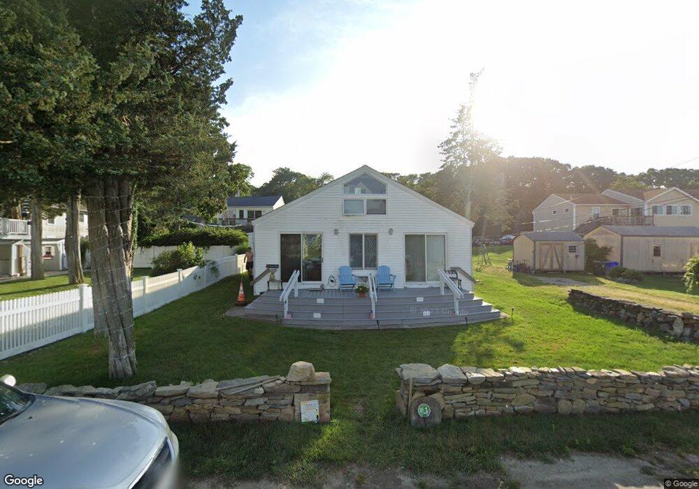 4 Slocum St, Bristol, RI 02809 - photo 1