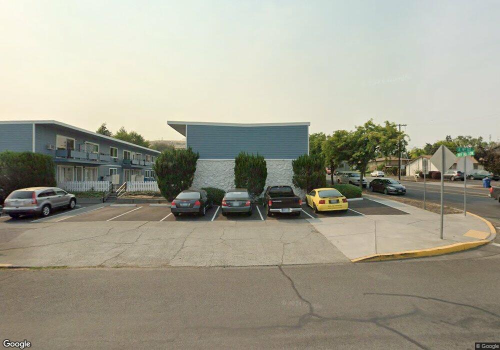 1700 E 9th St, the Dalles, OR 97058 - photo 1