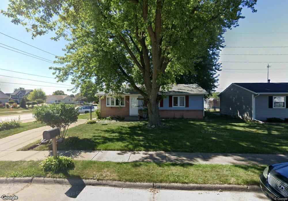 1703 W 68th St, Davenport, IA 52806 - photo 1