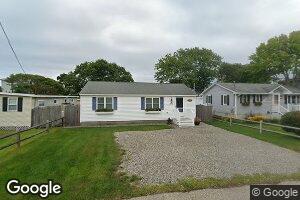 192 S Tibbetts Ave, Wells, ME 04090