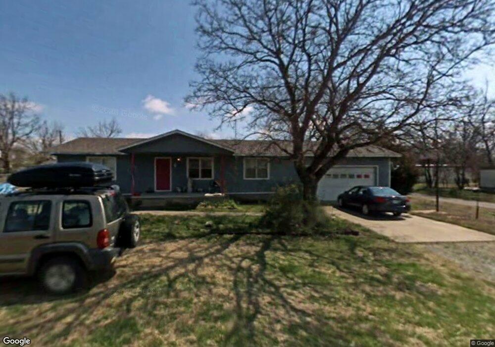 516 Walnut St, Locust Grove, OK 74352 - photo 1