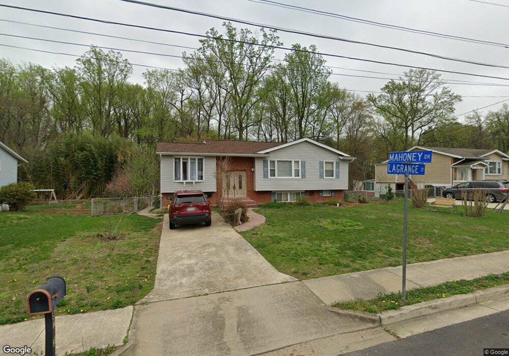 8733 Lagrange St, Lorton, VA 22079 - photo 1