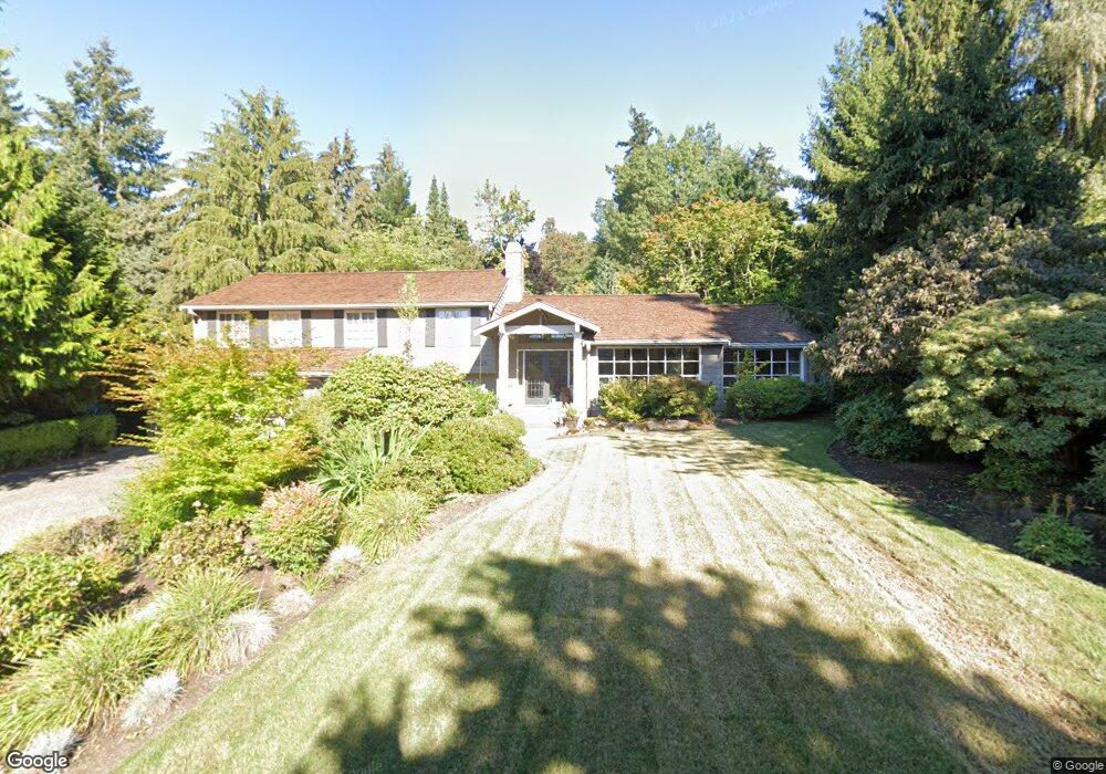 8320 SE 57th St, Mercer Island, WA 98040 - photo 1