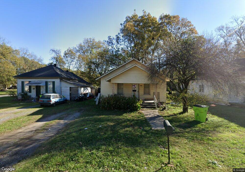 403 S Wood St, Stuttgart, AR 72160 - photo 1