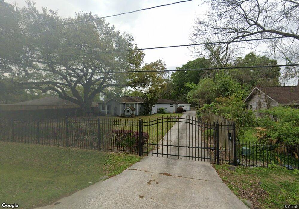 1311 Wilburforce St, Houston, TX 77091 - photo 1