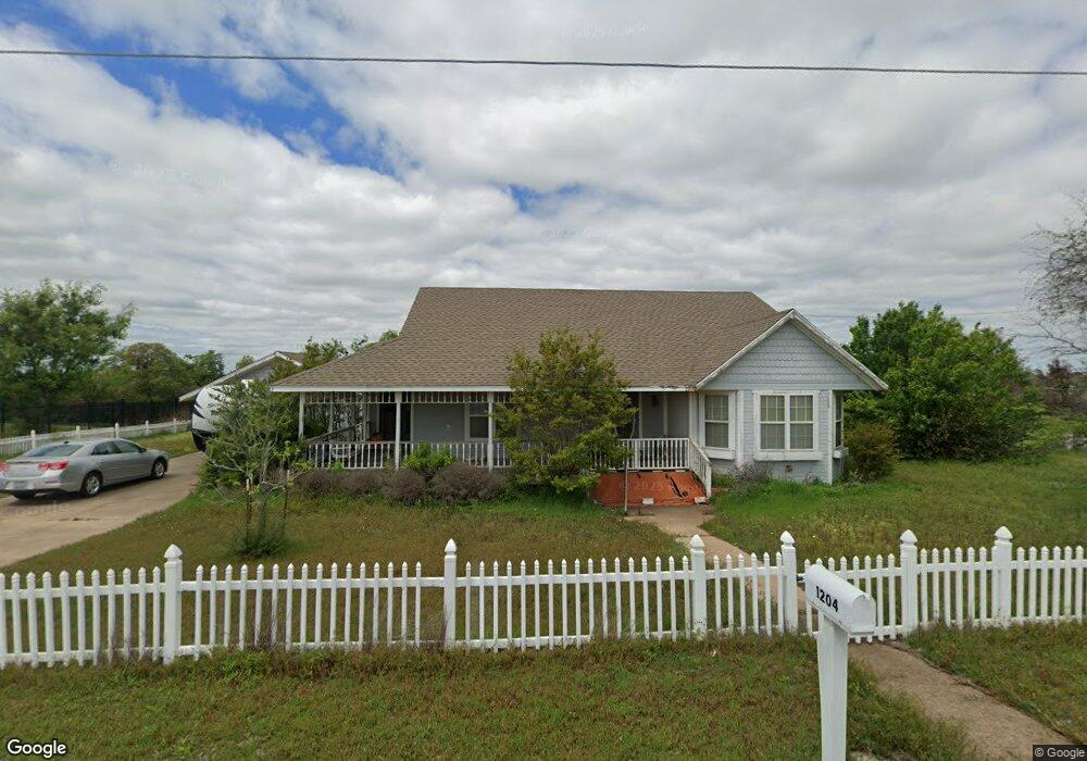 1204 Newport Rd, Weatherford, TX 76086 - photo 1