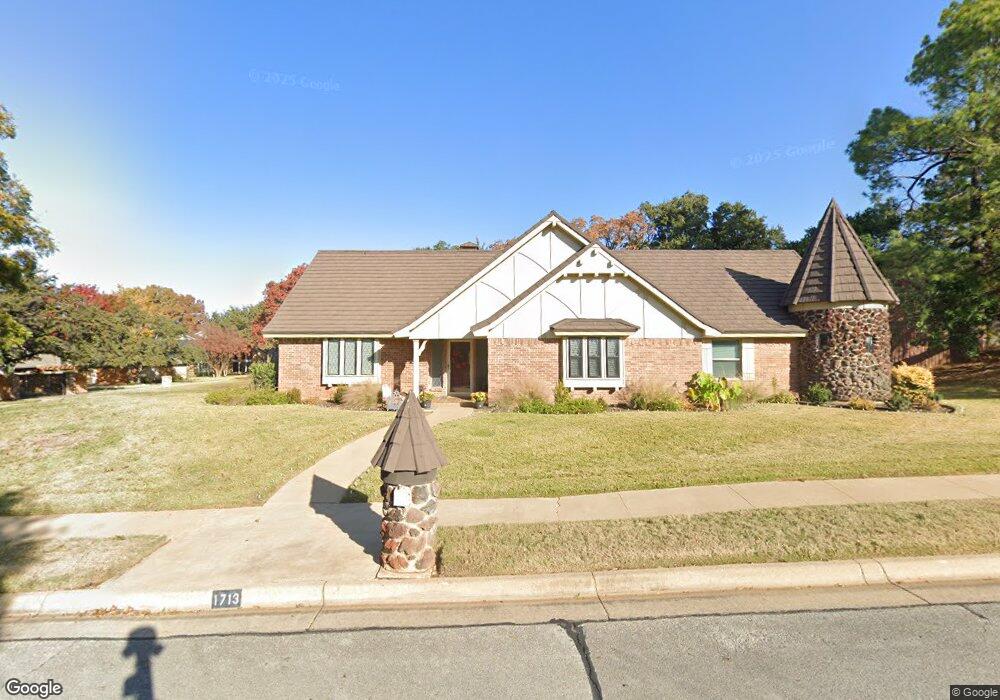 1713 Wimbleton Dr, Bedford, TX 76021 - photo 1