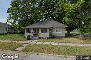 825 Columbia St, Waterloo, IA 50703