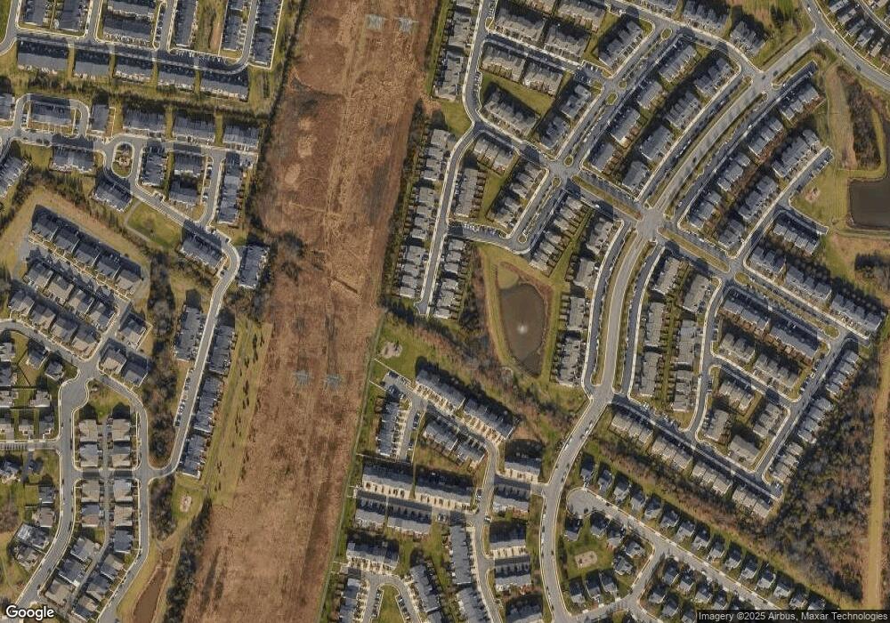 25156 Sweet Myrtle Square, Aldie, VA 20105 - photo 1