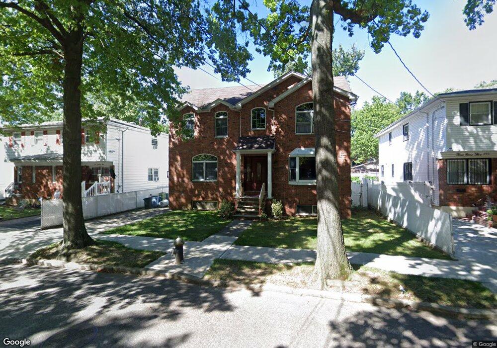 397 N Railroad Ave, Staten Island, NY 10304 - photo 1