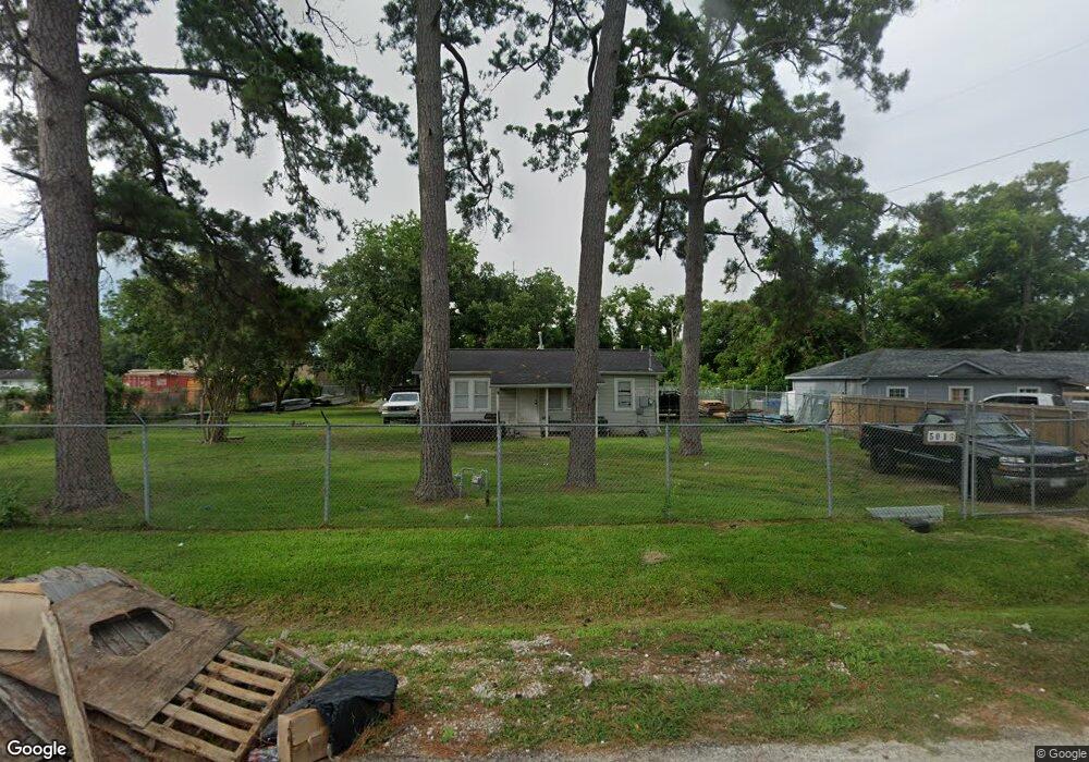 5013 Hoover St, Houston, TX 77092 - photo 1