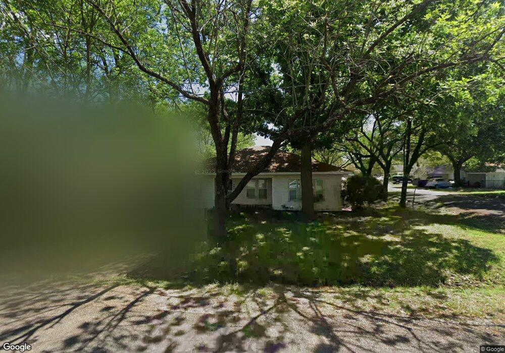 401 E Crockett St, Ennis, TX 75119 - photo 1