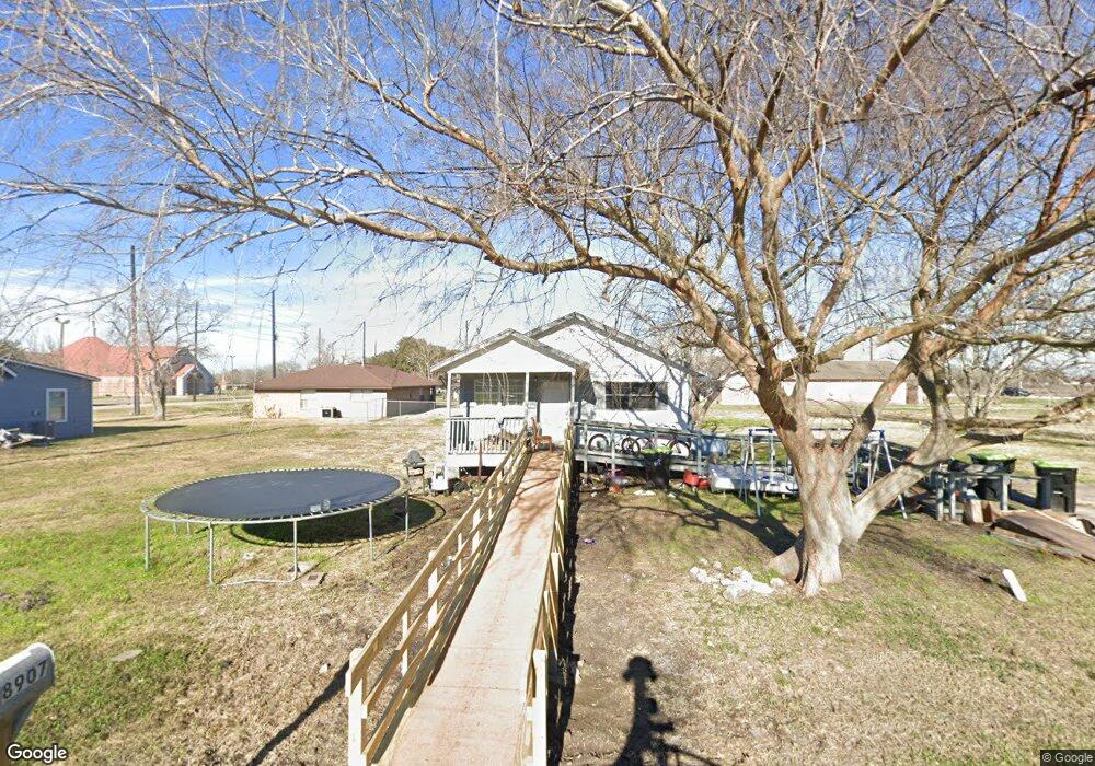 8909 Park St, Needville, TX 77461 - photo 1