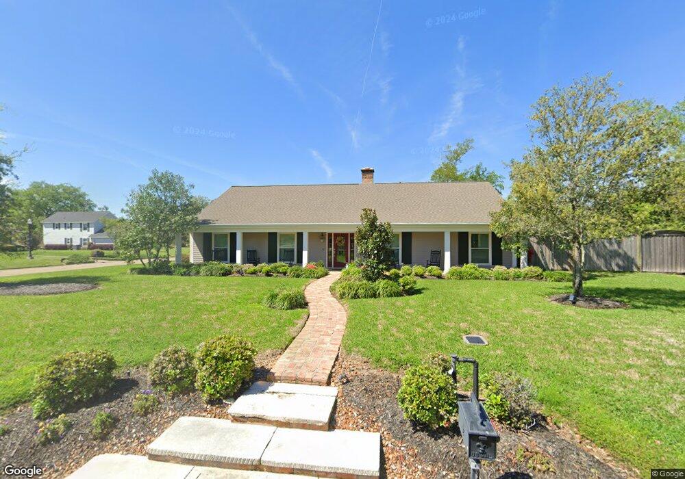 3720 Albemarle Dr, Lake Charles, LA 70605 - photo 1