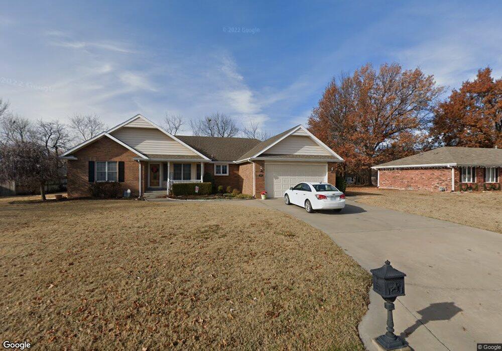 104 Kay Ln, Parsons, KS 67357 - photo 1