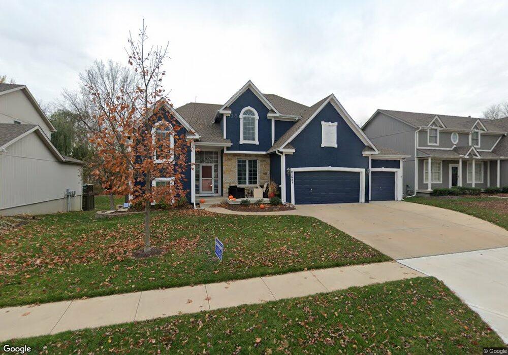 21621 W 60th Terrace, Shawnee, KS 66218 - photo 1