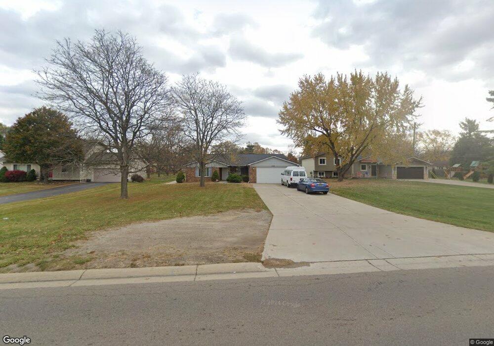 2035 Lochaven Rd, West Bloomfield, MI 48324 - photo 1