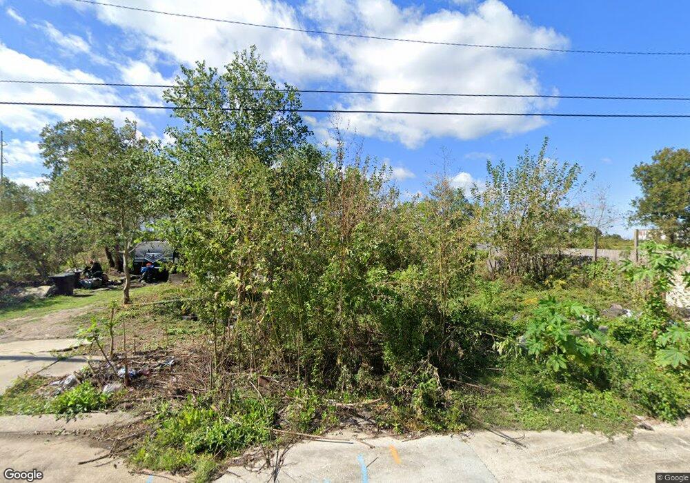 2738 Clouet St, New Orleans, LA 70126 - photo 1