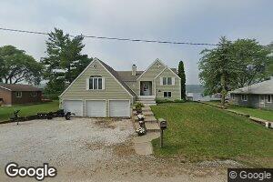 8306 E Lake Shore Dr, New Carlisle, IN 46552