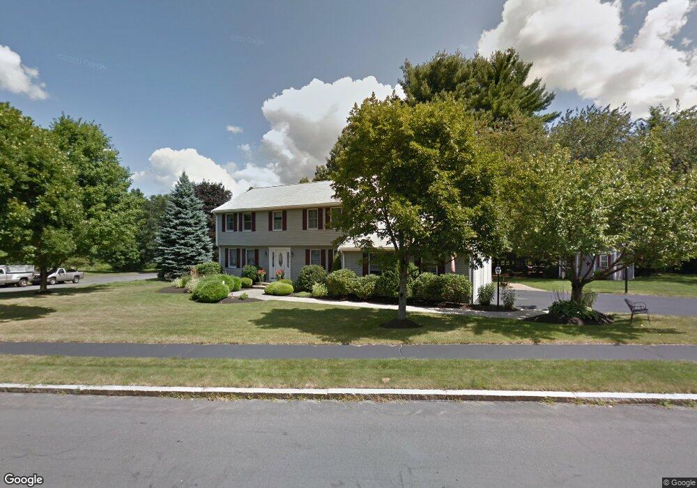 17 Lilah Ln, Reading, MA 01867 - photo 1