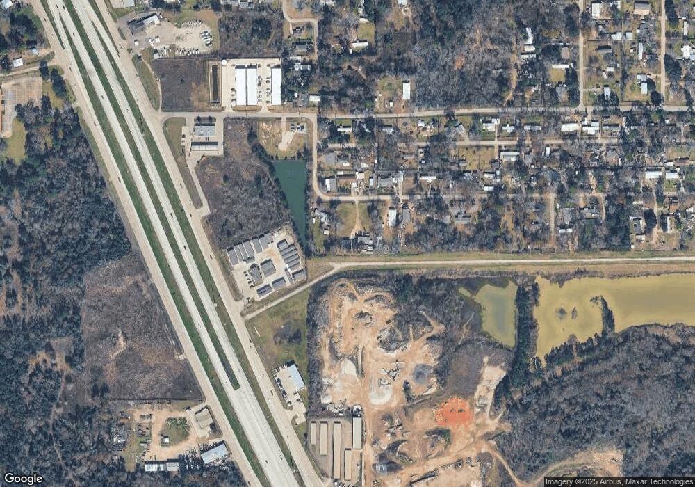 28306 Foxwood Dr, Pinehurst, TX 77362 - photo 1