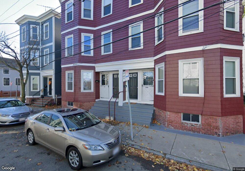 28 Plymouth St unit 2, Cambridge, MA 02141 - photo 1