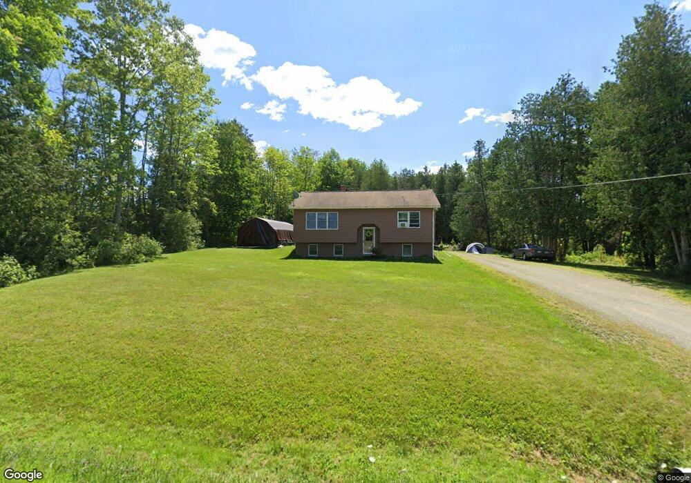 879 Dexter Rd, Saint Albans, ME 04971 - photo 1