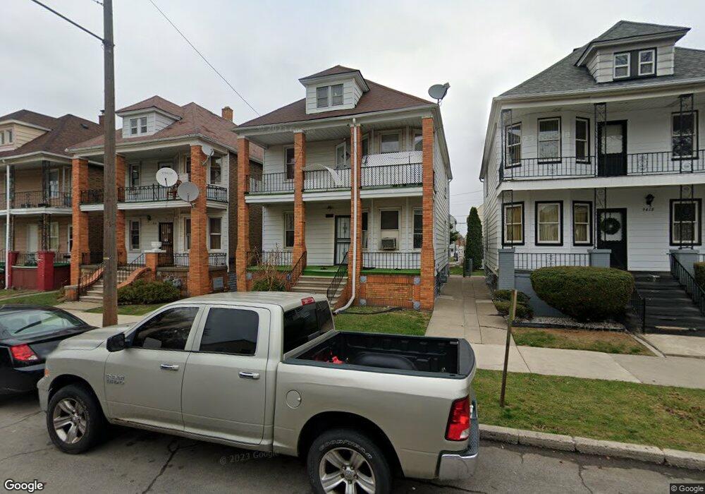 9424 Mitchell St, HamtraMcK, MI 48212 - photo 1