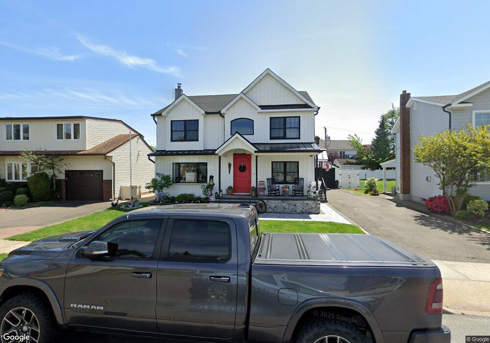 681 Adonia St, Franklin Square, NY 11010 - photo 1