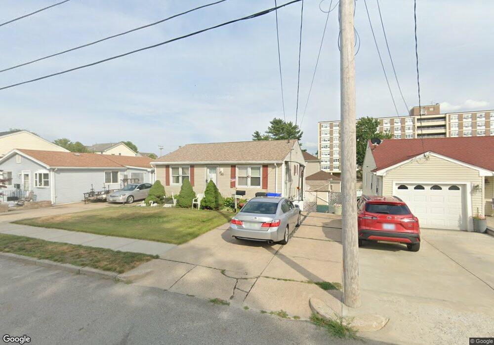 162 Shawmut Ave, Central Falls, RI 02863 - photo 1