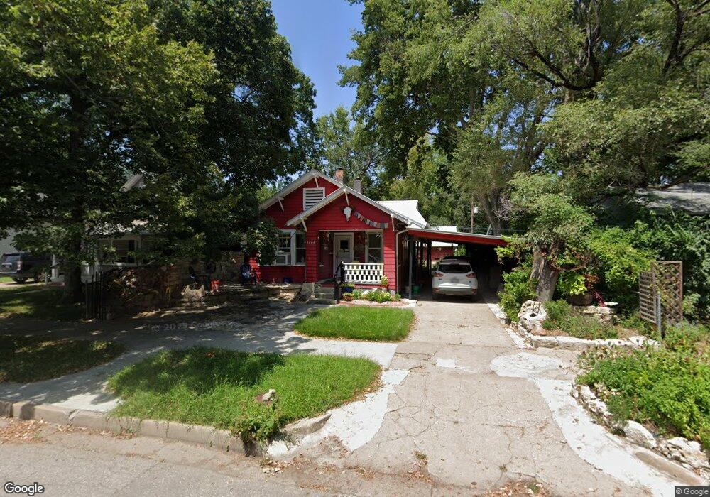 1222 Pierre St, Manhattan, KS 66502 - photo 1