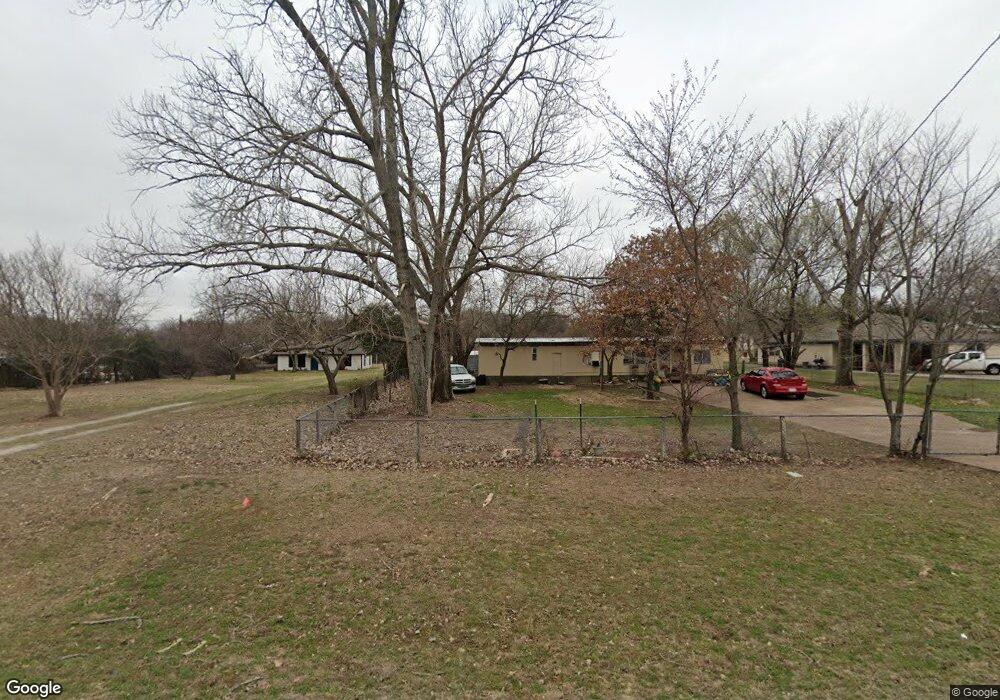 204 Spring Valley Ct, Springtown, TX 76082 - photo 1