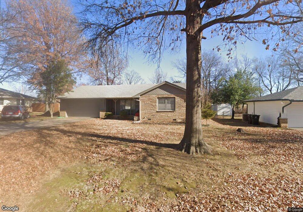 725 N Ash Ave, Broken Arrow, OK 74012 - photo 1