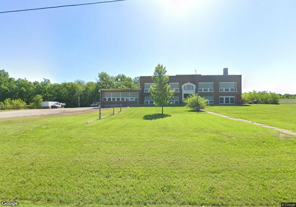 5828 SW Douglas Rd, Topeka, KS 66610 - photo 1