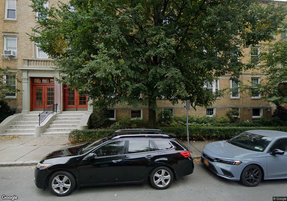 134 Sewall Ave unit B, Brookline, MA 02446 - photo 1