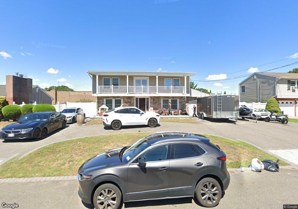 1030 7th St, West Babylon, NY 11704 - photo 1