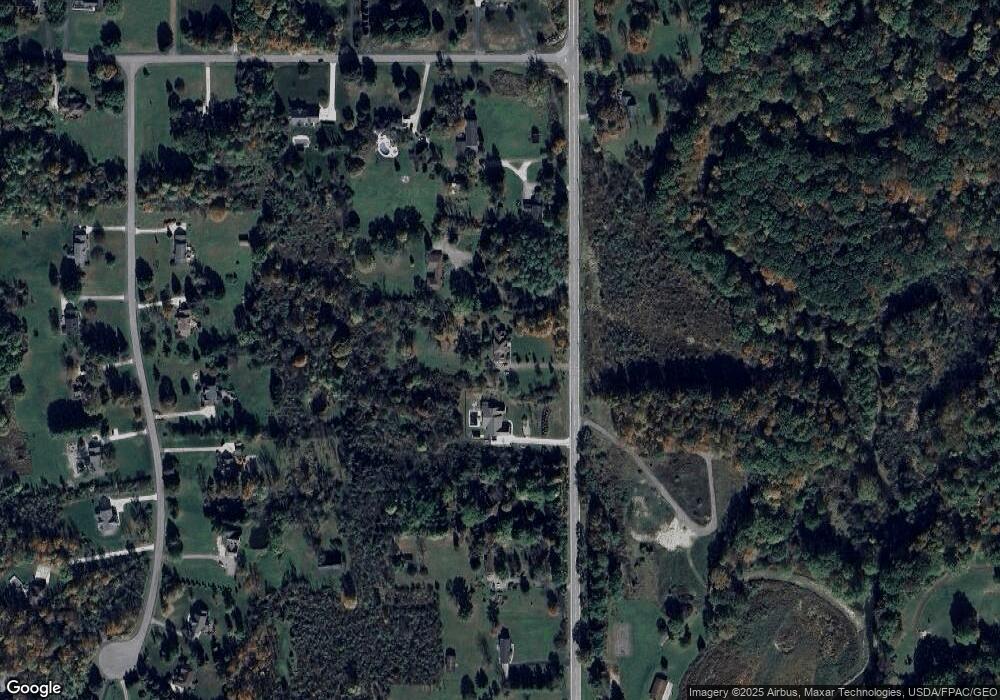 19040 Chillicothe Rd, Chagrin Falls, OH 44023 - photo 1