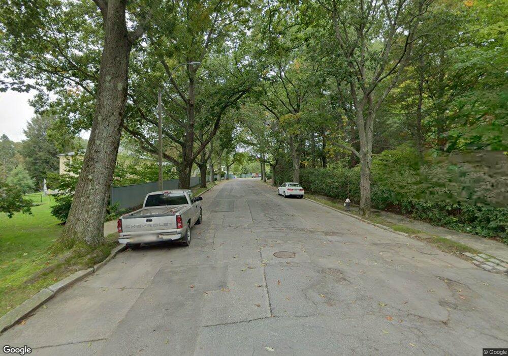 197 Cabot St, Brookline, MA 02467 - photo 1