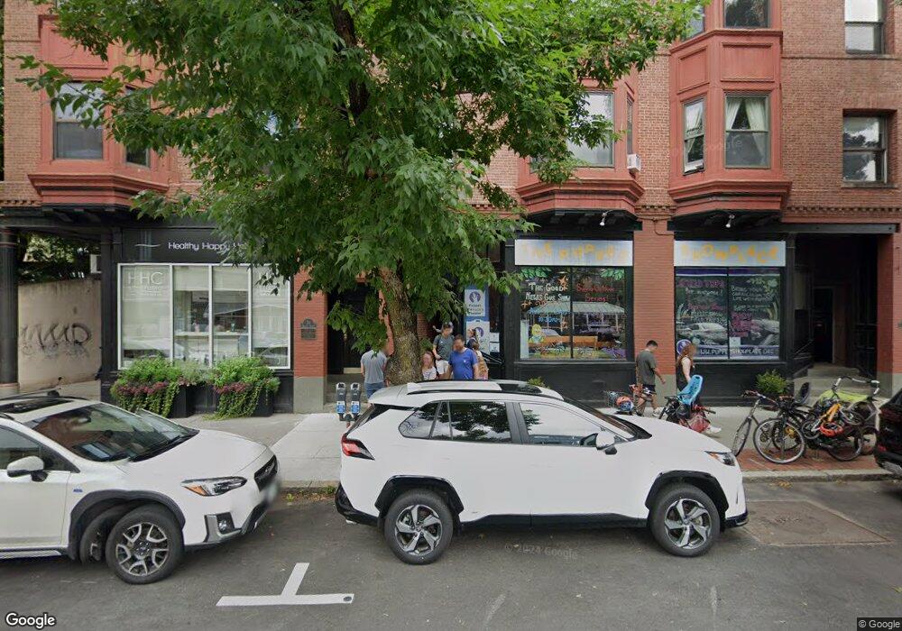 31 Station St unit 3, Brookline, MA 02445 - photo 1