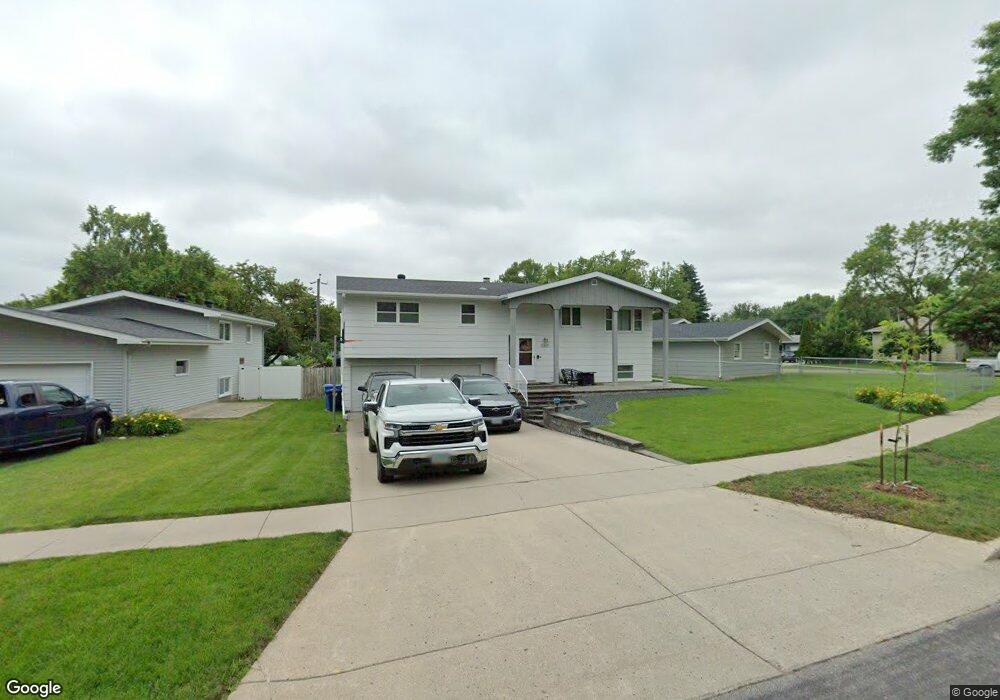 2807 2nd St N, Fargo, ND 58102 - photo 1