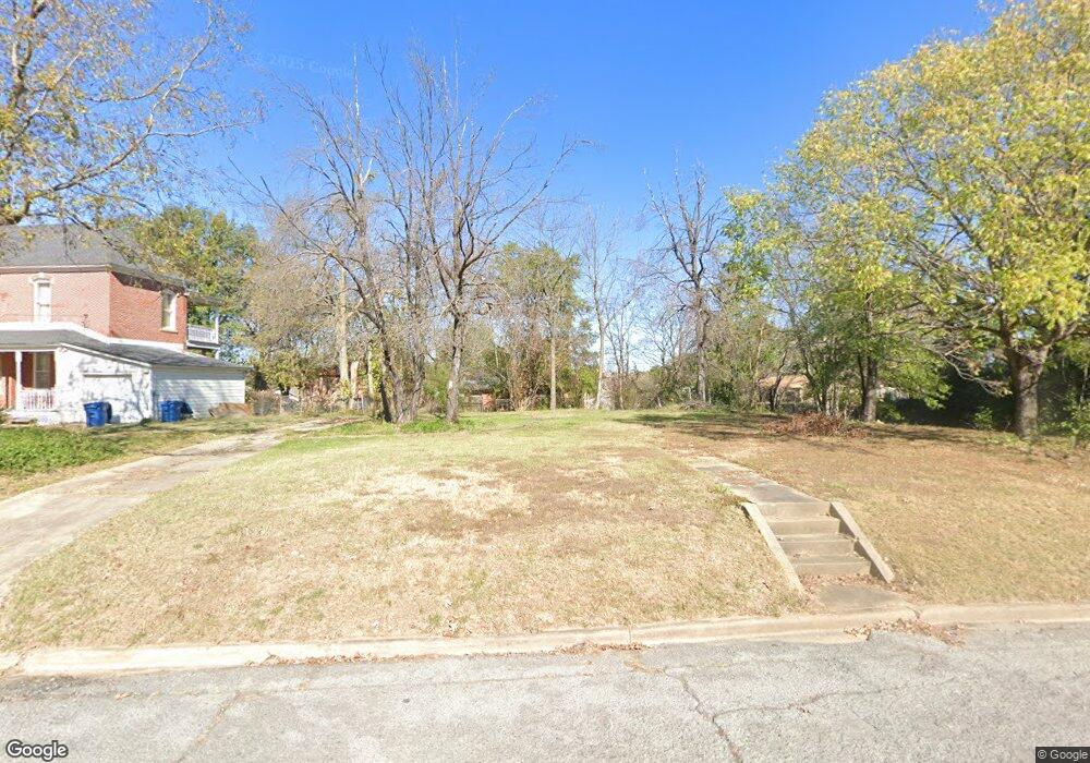 215 E Miami Ave, McAlester, OK 74501 - photo 1