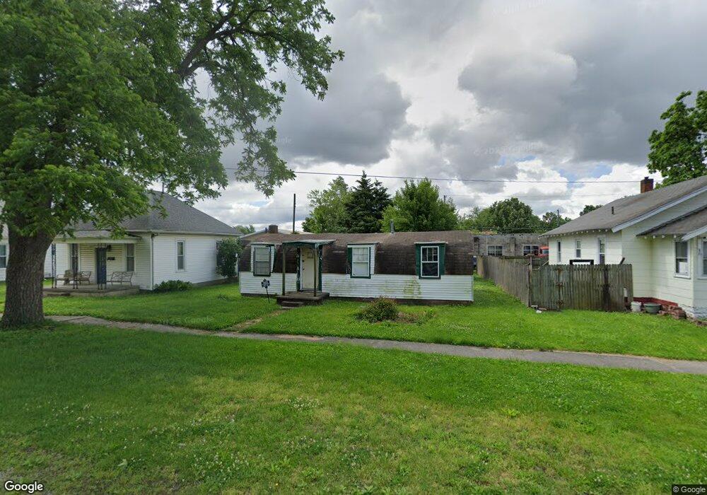 1017 Piatt Ave, Mattoon, IL 61938 - photo 1