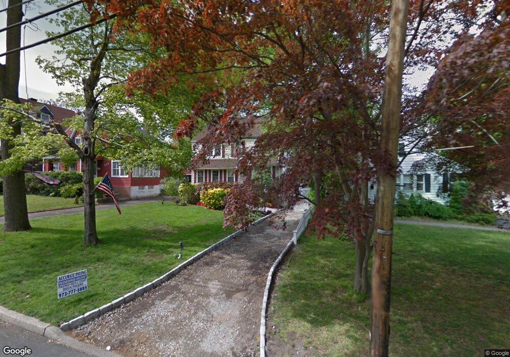 153 Riveredge Rd, Tenafly, NJ 07670 - photo 1