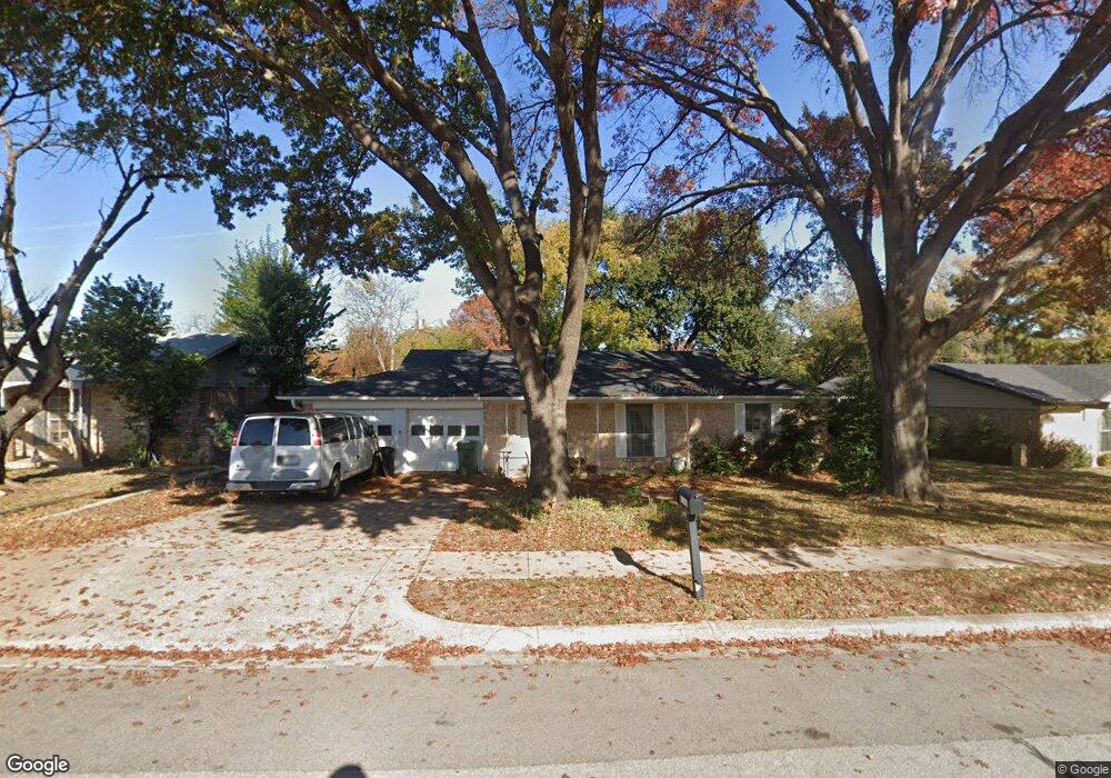 1817 Knoxville Dr, Bedford, TX 76022 - photo 1