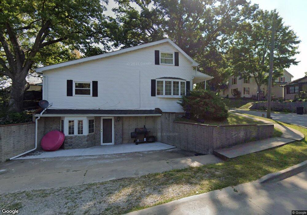 226 Elm St, Columbus Junction, IA 52738 - photo 1