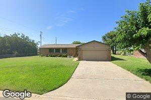 1023 Countryside Dr, Mooreland, OK 73852
