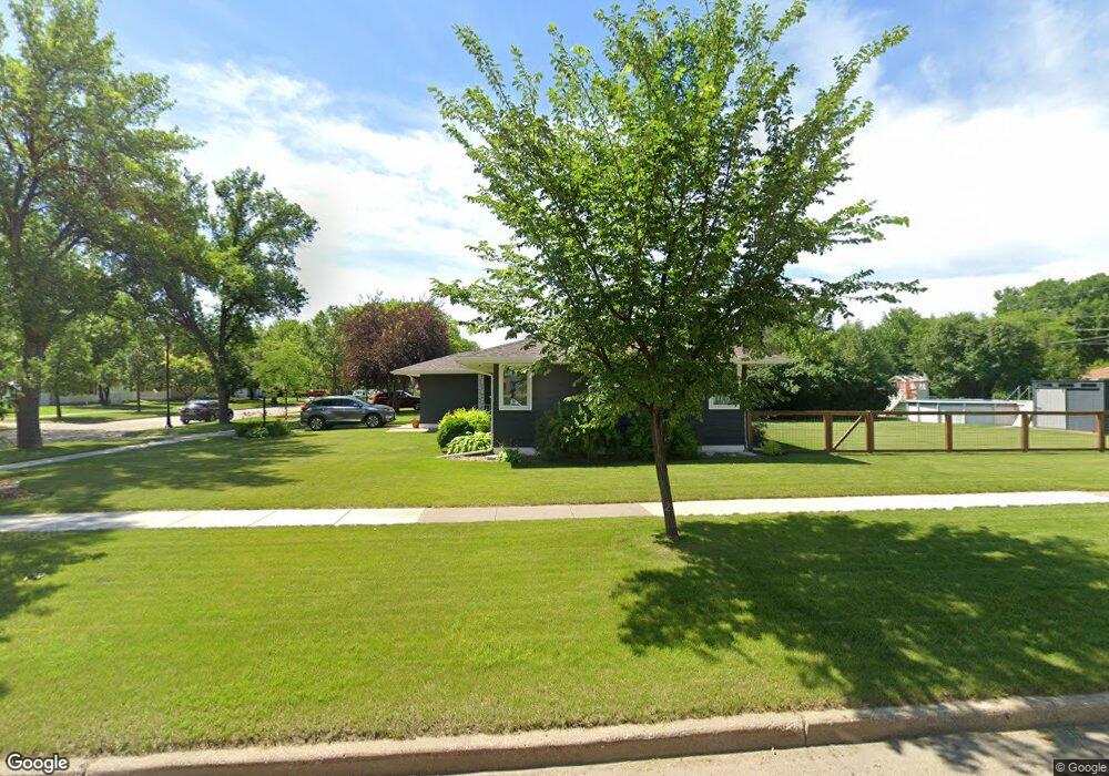 1829 16 1 2 St S, Fargo, ND 58103 - photo 1