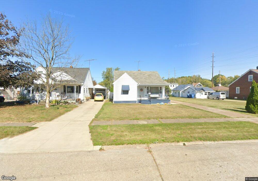 2537 E 32nd St, Lorain, OH 44055 - photo 1