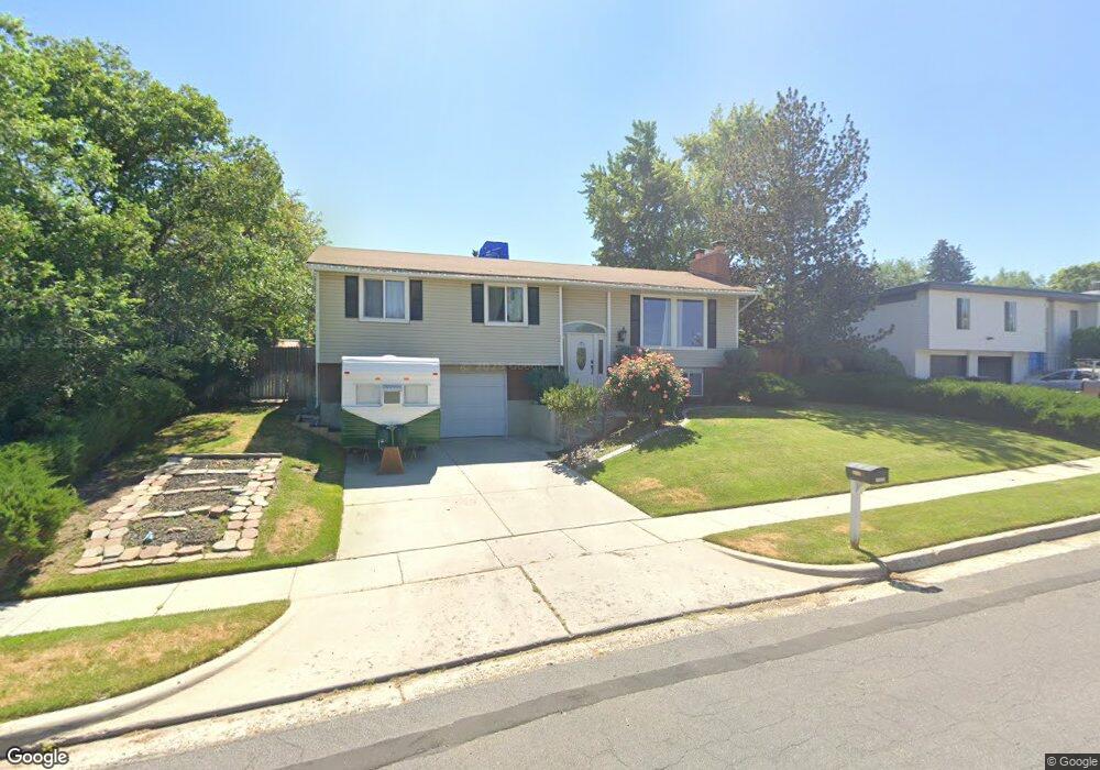 8347 S Fayeway Dr, Sandy, UT 84094 - photo 1