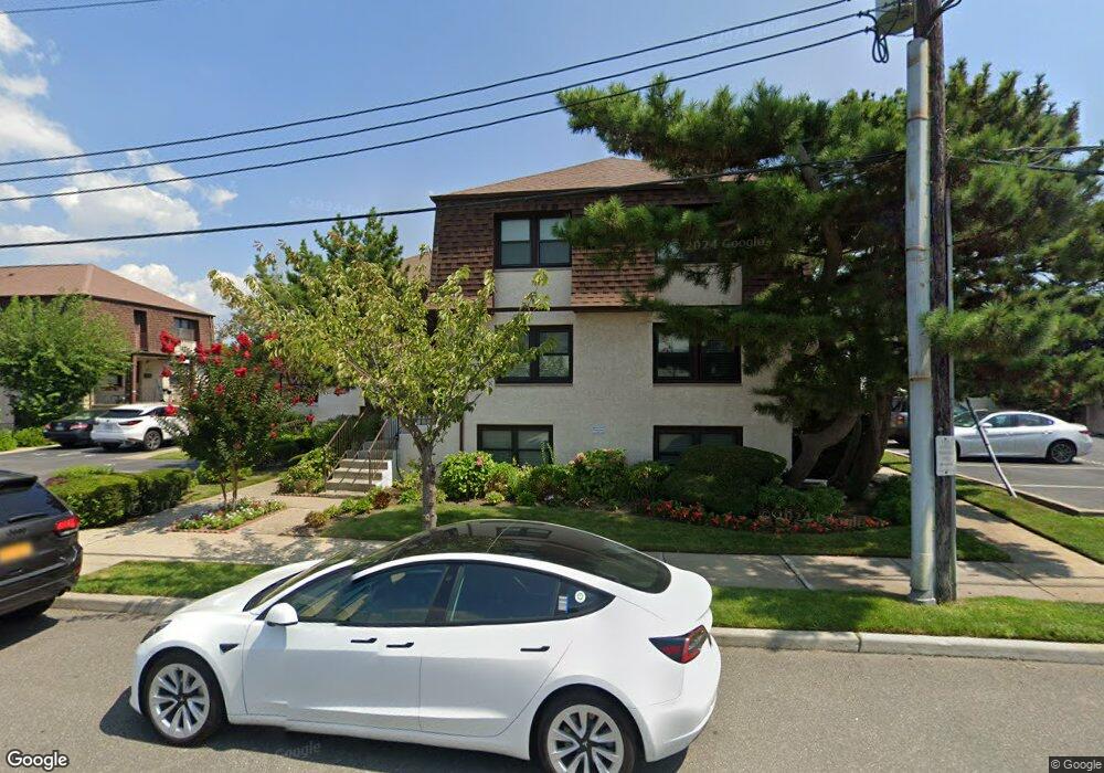 116 Albany Blvd unit 4, Atlantic Beach, NY 11509 - photo 1